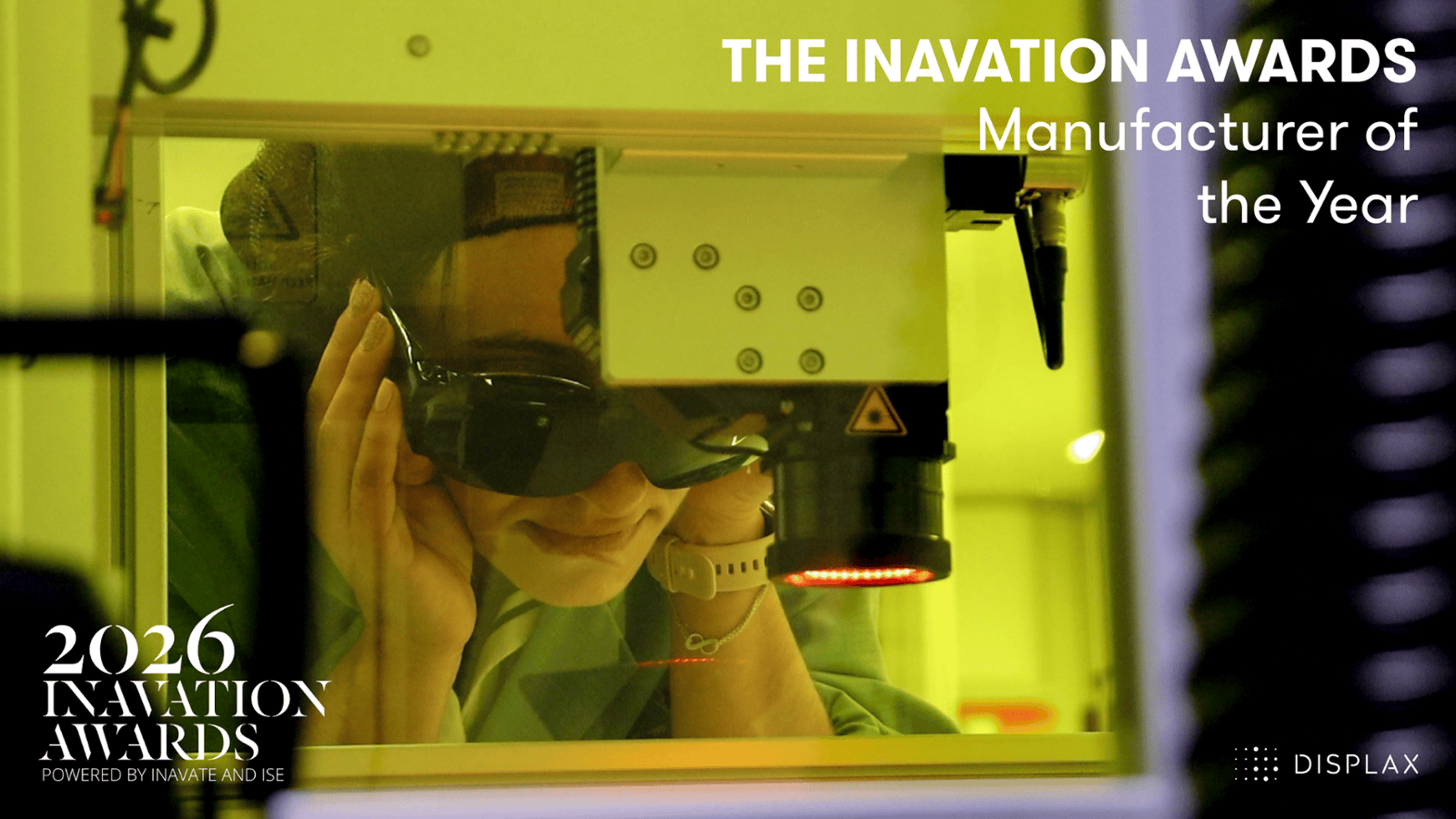 TILE narrow bezel features a bezel–to-bezel width that minimizes the visual distraction