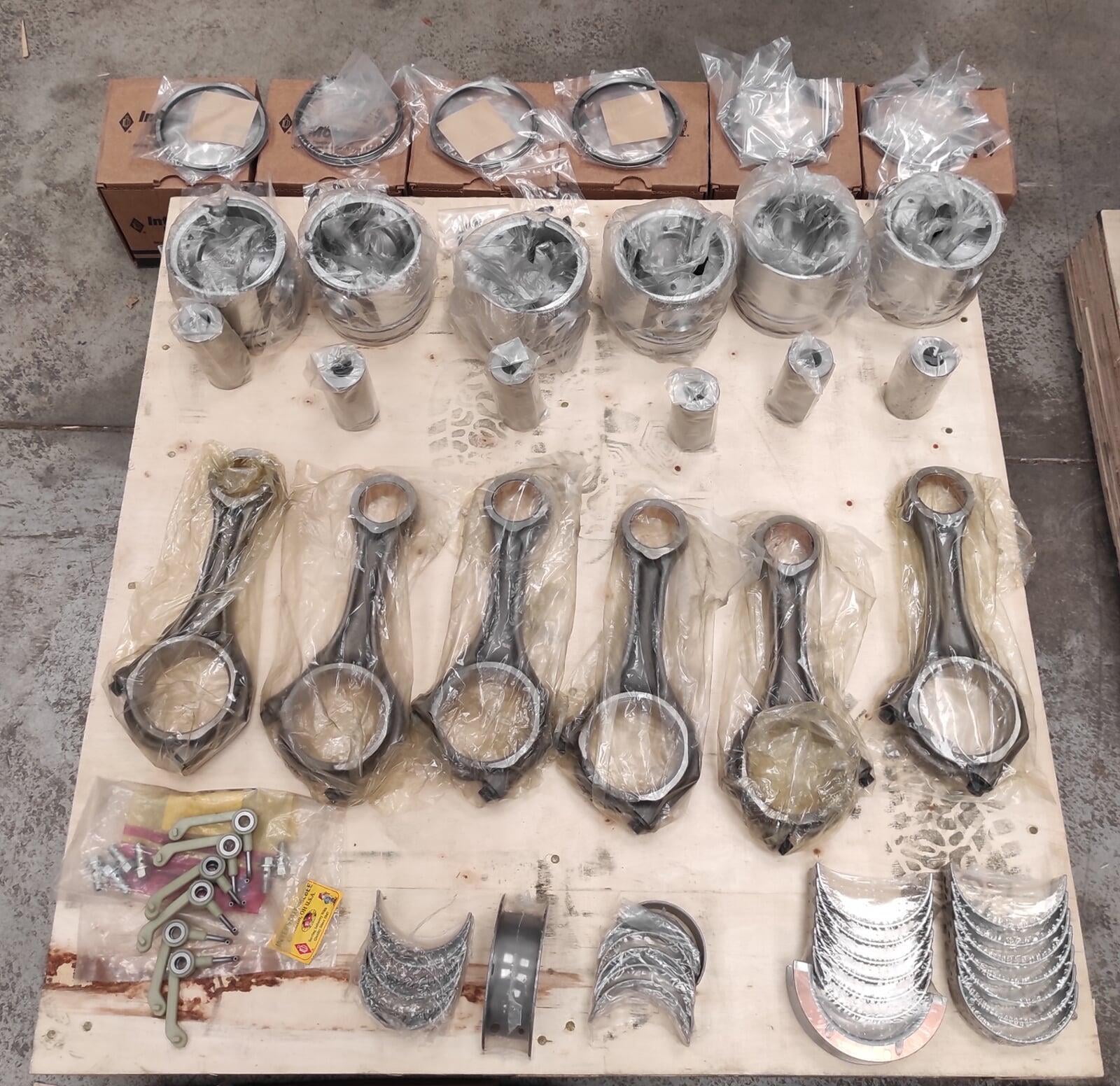 Overhaul Kit Komatsu SA6D107 Cummins QSB6.7 Overhaul Kit Komatsu SA6D107 Cummins QSB6.7