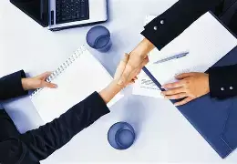 Confección de contratos