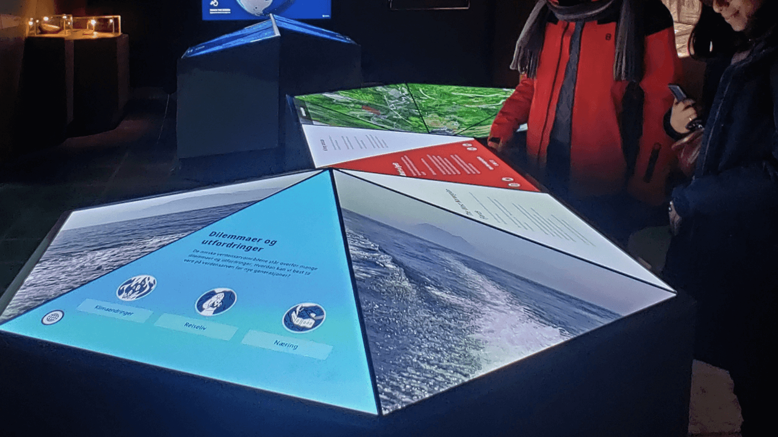 Triangle shape PCAP touchscreens Triangle shape PCAP touchscreens