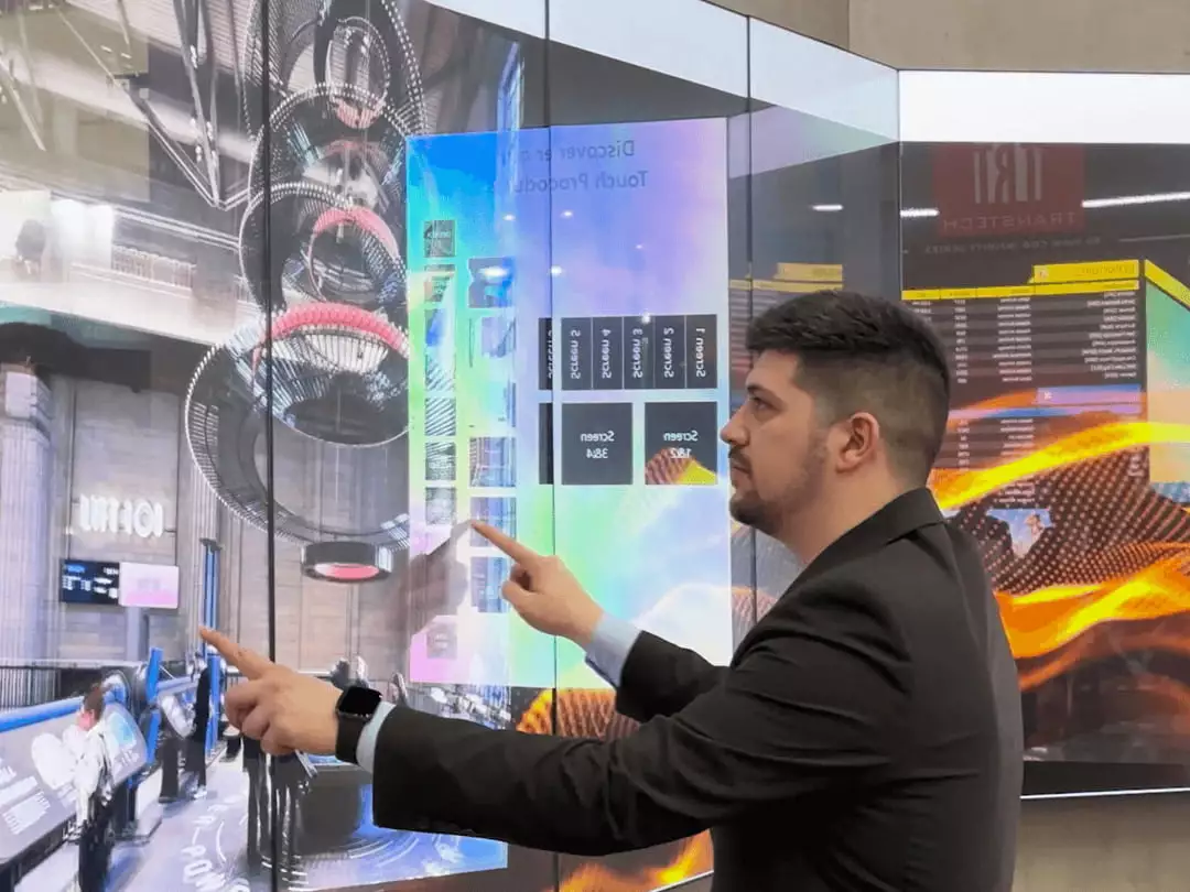 TILE PRO | Infinity Touch Wall & Table