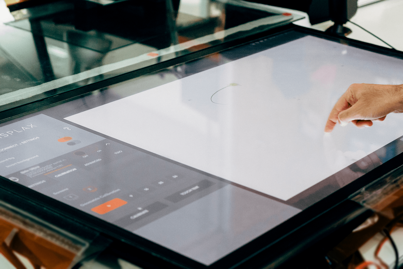 Auto-Tuning Software for DISPLAX MESH touchscreen Auto-Tuning Software for DISPLAX MESH touchscreen