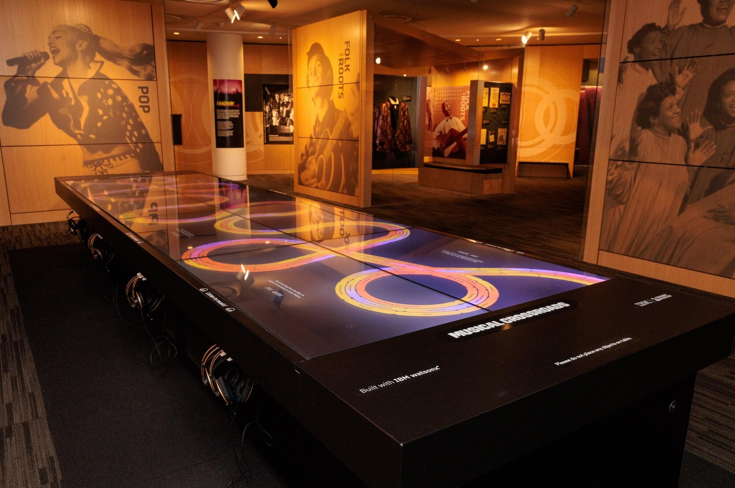 8 DISPLAX TILE Pro units forming the Musical Crossroads touch table at the Grammy Museum in Los Angeles. 8 DISPLAX TILE Pro units forming the Musical Crossroads touch table at the Grammy Museum in Los Angeles.