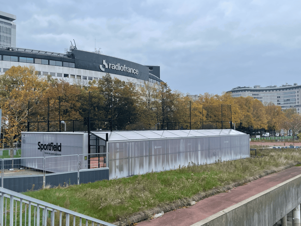 Padel outdoor libre service à Paris centre