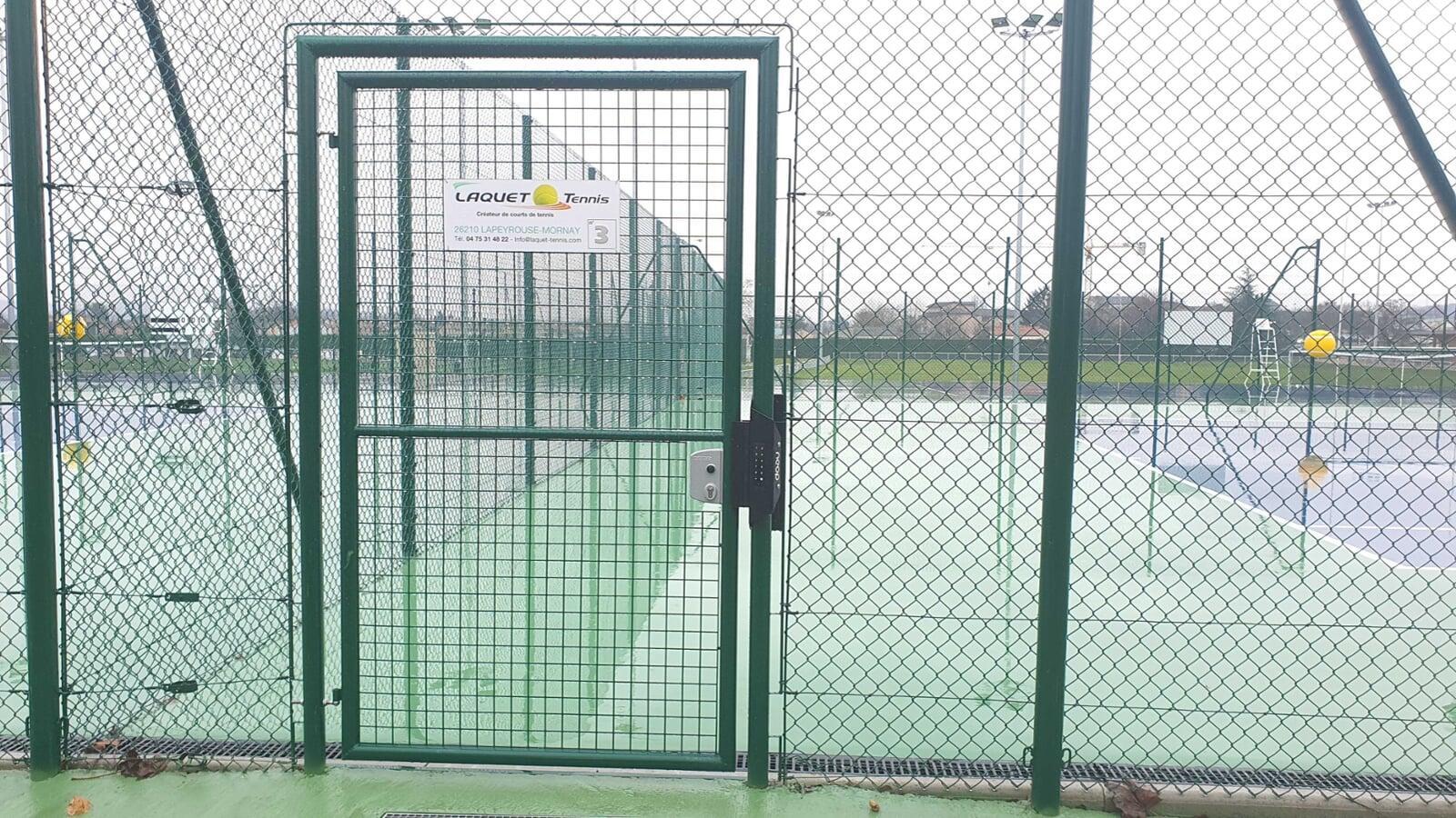 Tennis extérieur (Kit serrure)