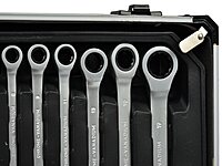 Tool set with ratchet wrench alum case 187 pcs Geko G10856
