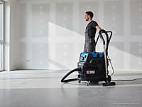 Industrial vacuum cleaner with automatic cleaning filter G81083