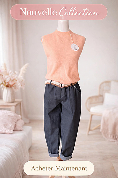 Pantalon bleu foncé avec ceinture