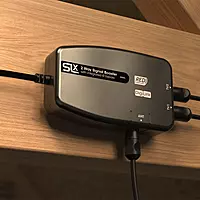 SLX DigiLink Distribution Amplifier with Digital Bypass - 2 way