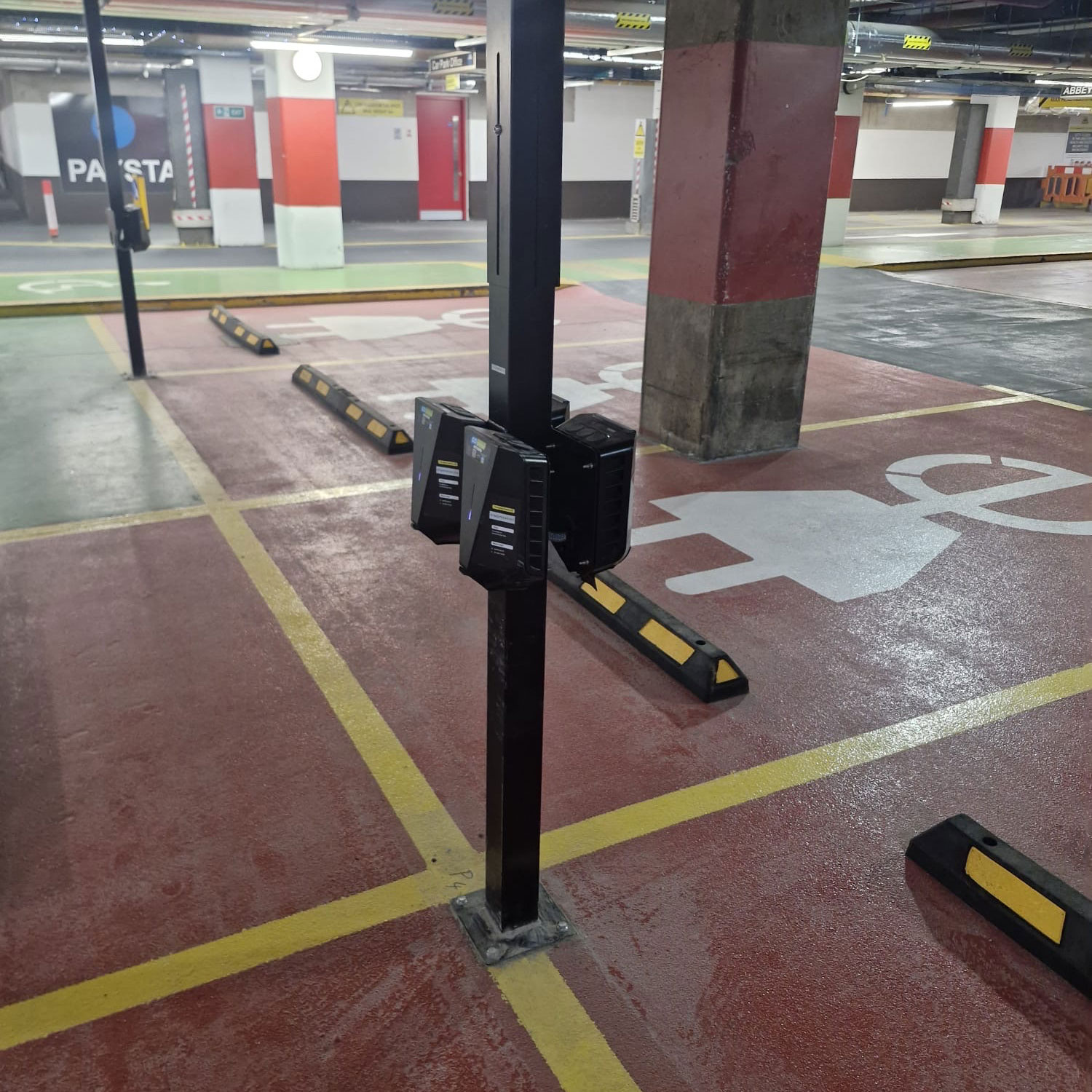 4 Way Mounting Post