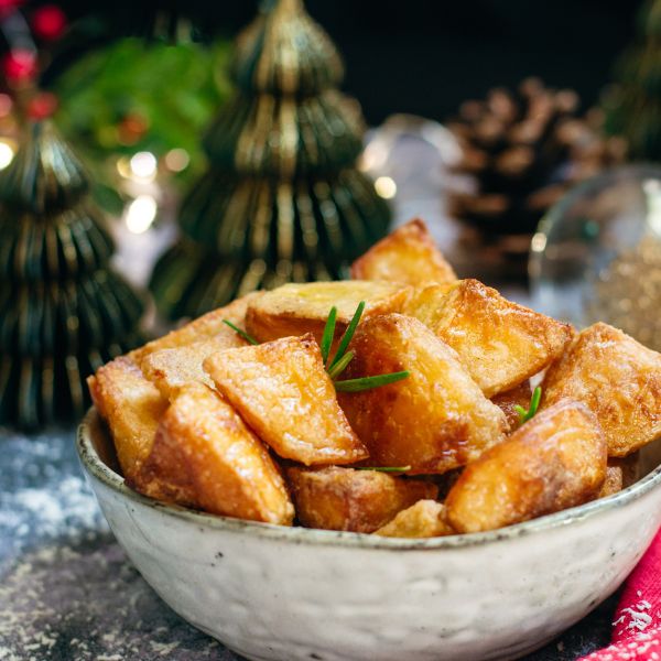 'The Festive Feast' Handmade Christmas Dinner Box - Serves 4 - €94.95 'The Festive Feast' Handmade Christmas Dinner Box - Serves 4 - €94.95