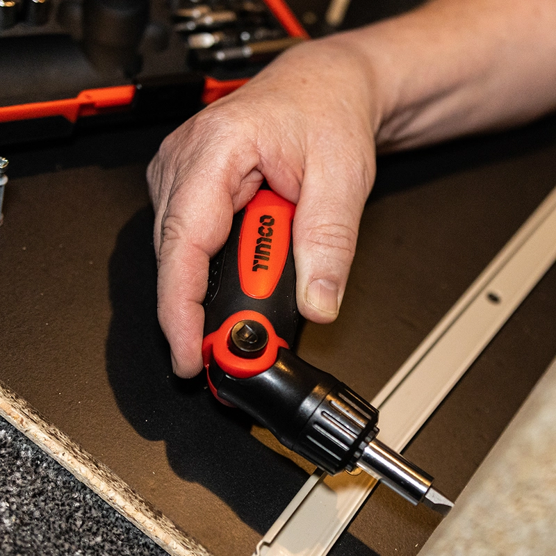 Ratcheting Screwdriver & Bit Set