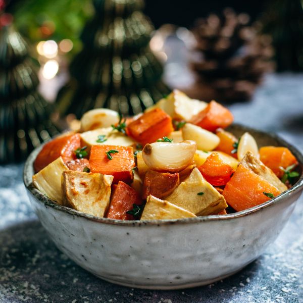 'The Festive Feast' Handmade Christmas Dinner Box - Serves 4 - €94.95 'The Festive Feast' Handmade Christmas Dinner Box - Serves 4 - €94.95