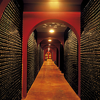 Caja 6 botellas 75 cl. MARGALIDA LLOMPART Bodegas Macià Batle Caja 6 botellas 75 cl. MARGALIDA LLOMPART Bodegas Macià Batle