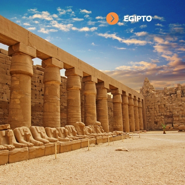 Peregrinación a Egipto - Siguiendo los Pasos del Éxodo y las Iglesias Coptas Peregrinación a Egipto - Siguiendo los Pasos del Éxodo y las Iglesias Coptas