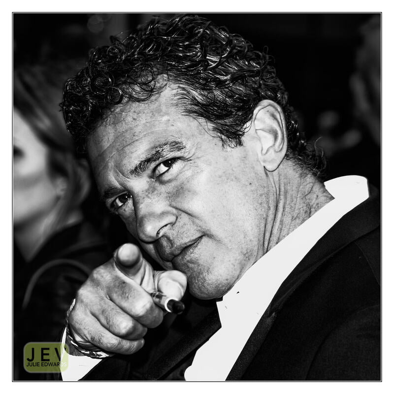 Julie Edwards Monochrome Show 2021 - Antonio Points Julie Edwards Monochrome Show 2021 - Antonio Points