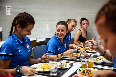 NIKE FOOTBALL GIRLS CAMP NIKE FOOTBALL GIRLS CAMP