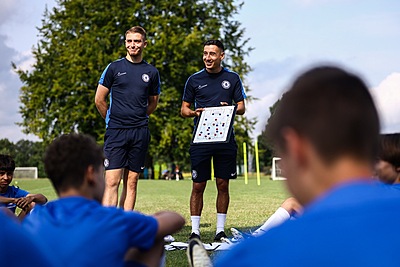 NIKE FOOTBALL PERFORMANCE CAMP NIKE FOOTBALL PERFORMANCE CAMP