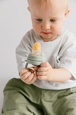 BIBS Baby Feeder Ivory