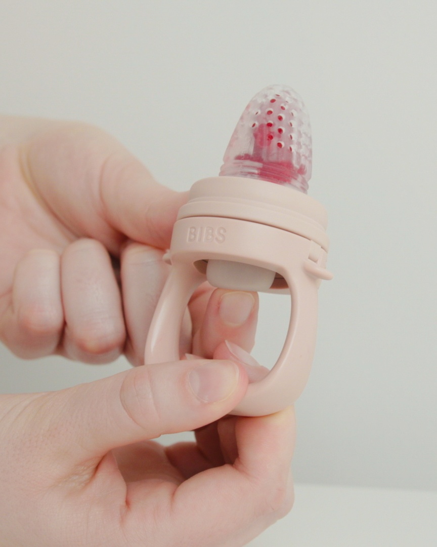 BIBS Baby Feeder Fossil Grey