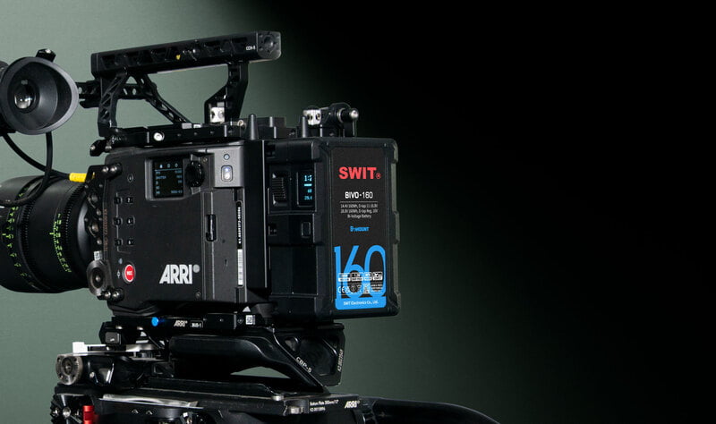 BIVO-160 | 160Wh Battery with 14V/28V B-Mount, 16V D-taps, OLED, also ideal for long term use or high power draw lights BIVO-160 | 160Wh Battery with 14V/28V B-Mount, 16V D-taps, OLED, also ideal for long term use or high power draw lights