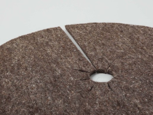 Baumscheibe aus 100 % Wolle