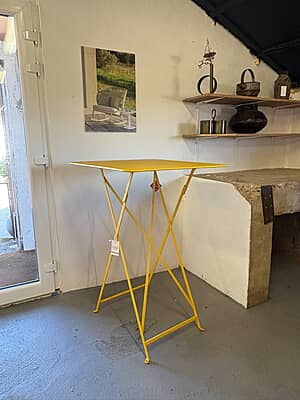 Bistro High Table 71x71cm Honey-Floor Stock
