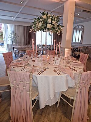 Woven style chair décor
