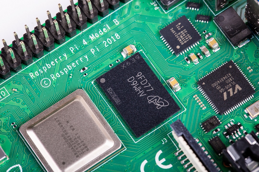 Raspberry Pi 4 Model B (1 GB)