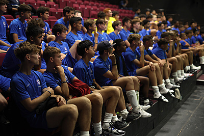 NIKE FOOTBALL GOALKEEPER CAMP NIKE FOOTBALL GOALKEEPER CAMP