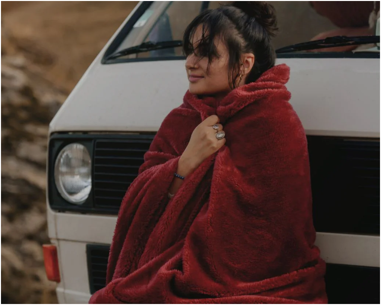 WARO par Plaids Cocooning - Plaid Cosy Monochrome Rosewood Rouge WARO par Plaids Cocooning - Plaid Cosy Monochrome Rosewood Rouge