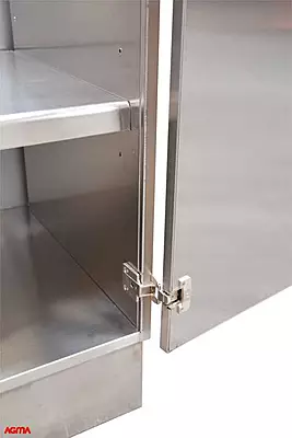 152  - Modulo con porta battente e zoccolo, dim. 600x580x870mm