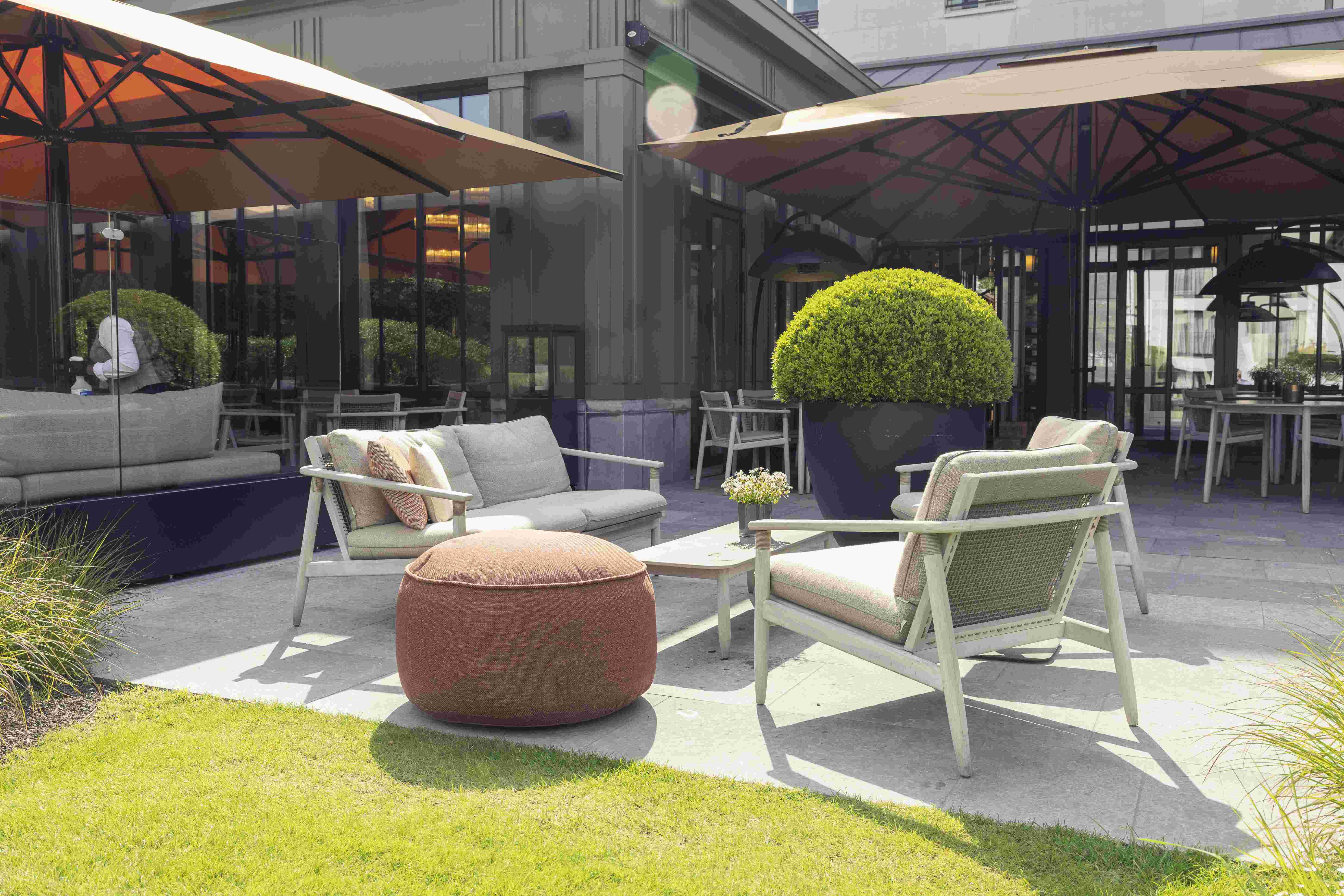 Olaf Pouffe Outdoor Large Olaf Pouffe Outdoor Large