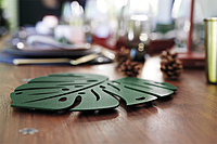 Monstera Trivet