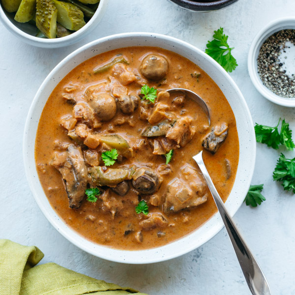 Vegan Mushroom Stroganoff Vegan Mushroom Stroganoff