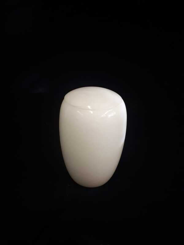 Natuurstenen albast urn wit Natuurstenen albast urn wit