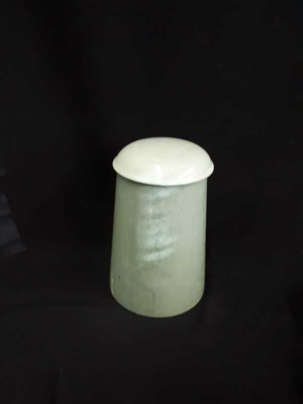 Natuurstenen lichtgroene urn Natuurstenen lichtgroene urn