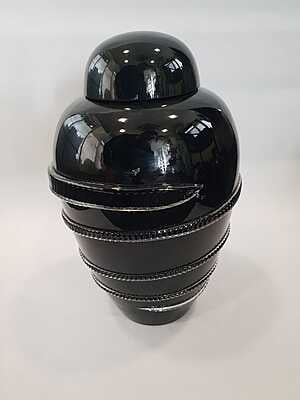 Boheems kristallen urnenset