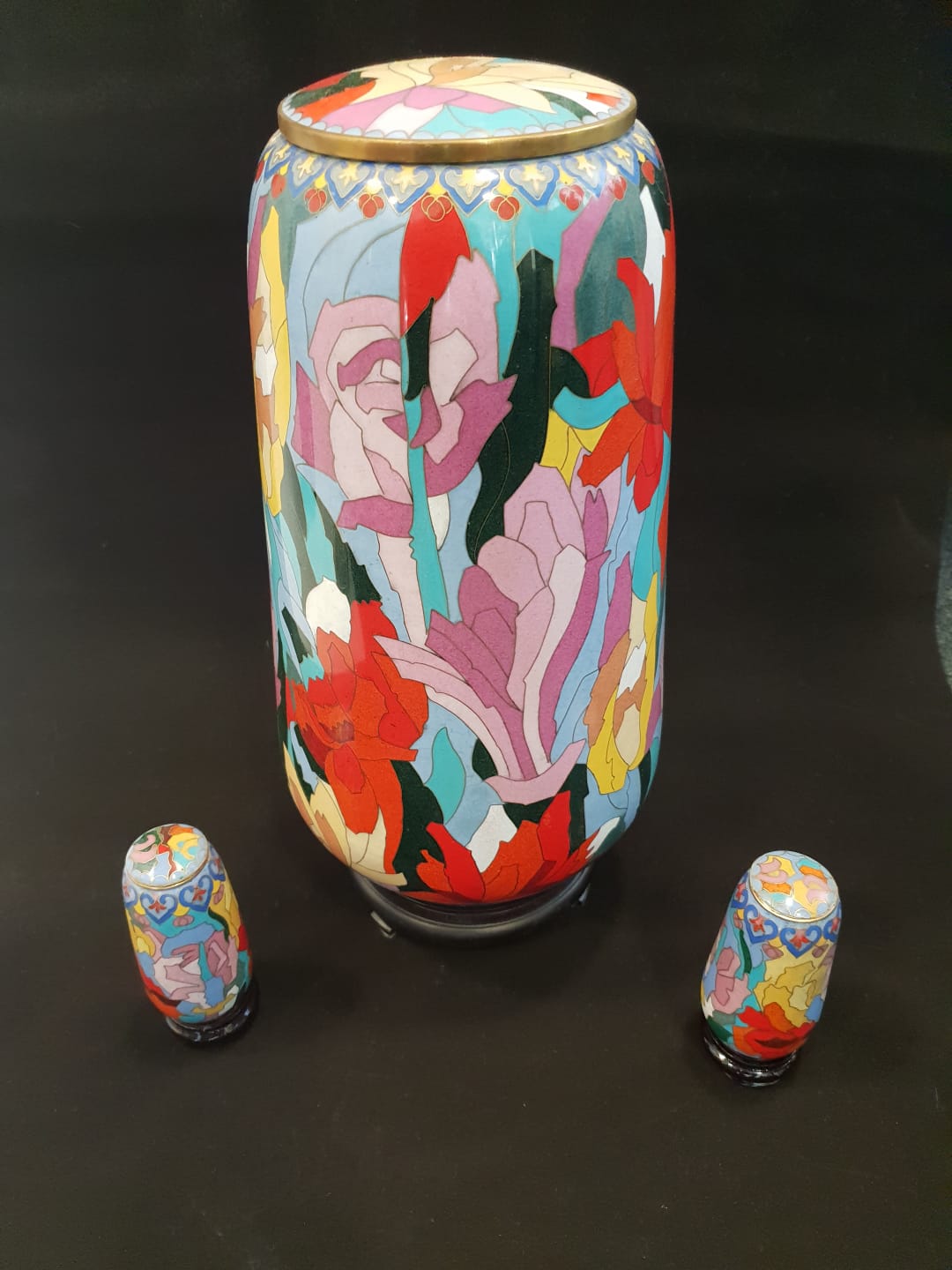 Cloissonne artistieke urn