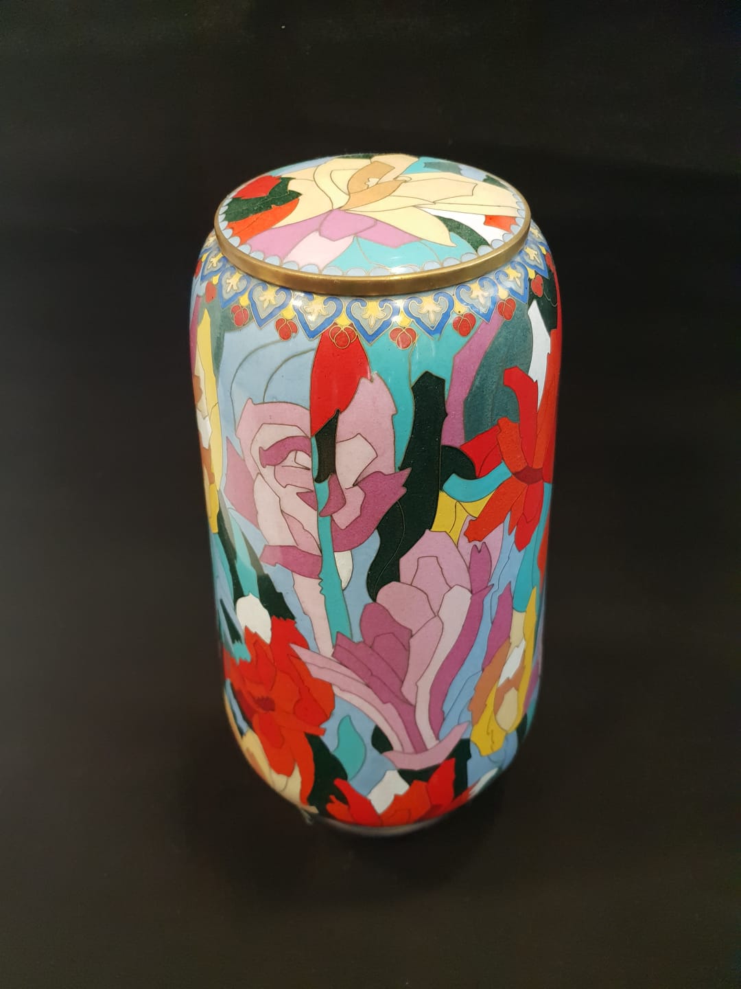 Cloissonne artistieke urn