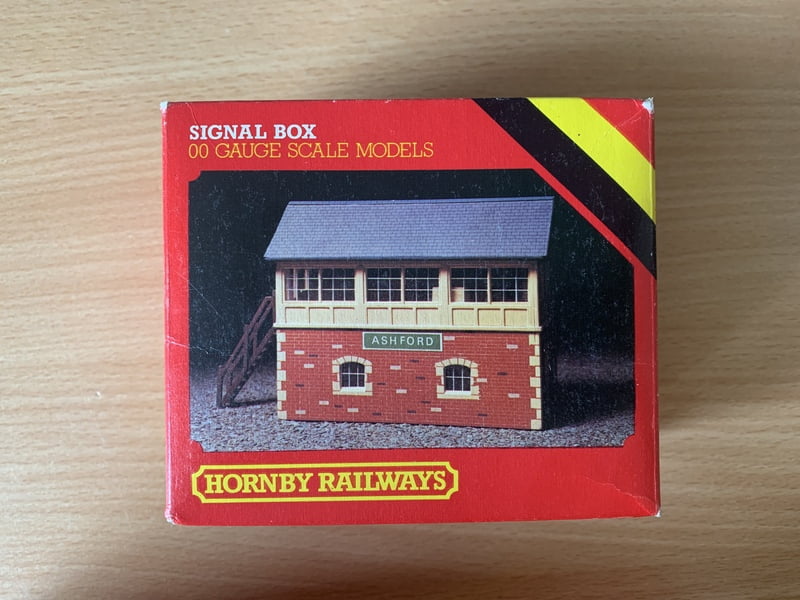 Hornby - R503 - Signal Box