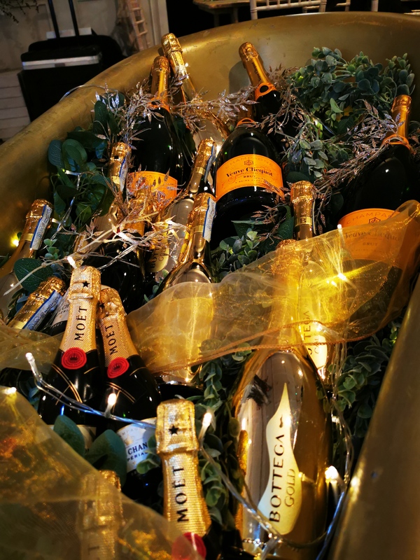 Champagne Bath