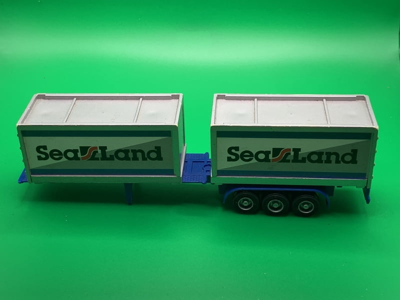 Kentoys - 2 Sea Land Containers on Trailer