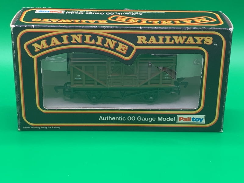 Mainline - 37-143 - BR Cattle Wagon M12098
