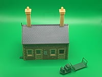 Hornby - R501 - Waiting Room