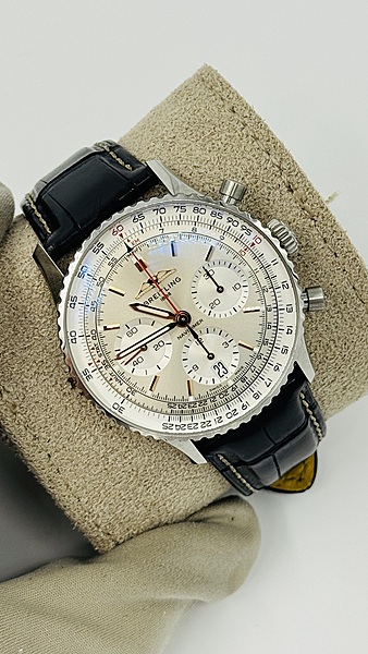 14700 - Breitling - AB0139  (AM Straps)