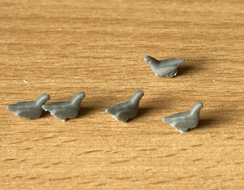 Mumfy's OO Gauge - Pigeons (x5)