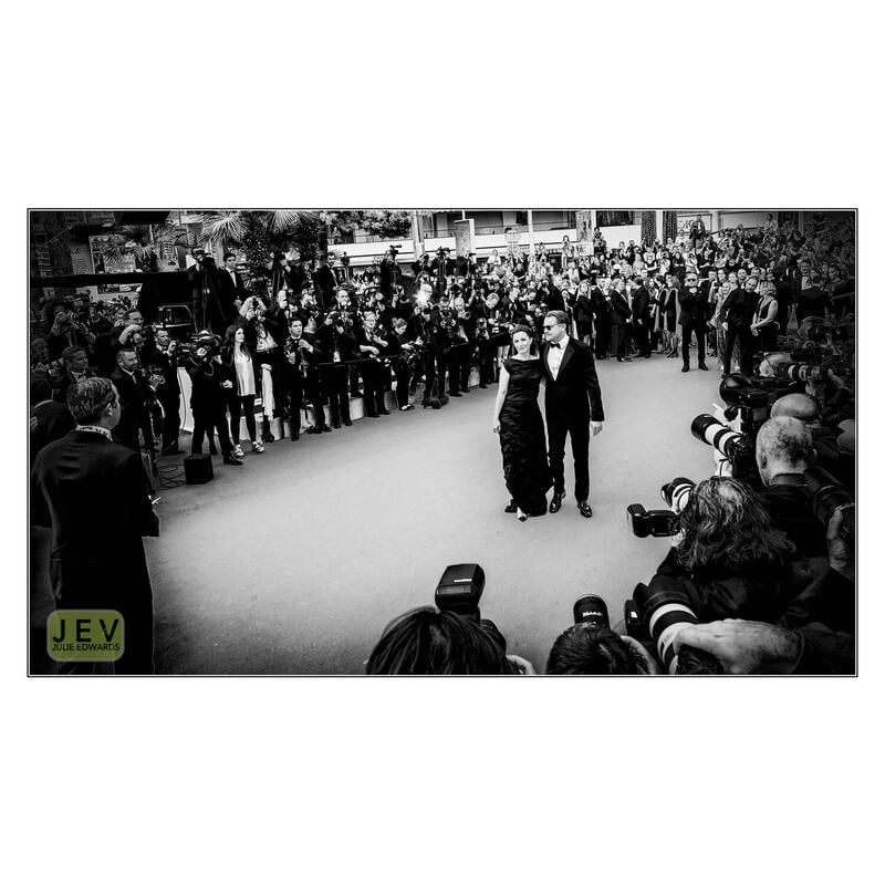 Julie Edwards Monochrome Show 2021 - Leila Conners and Leonardo DiCaprio Surrounded Julie Edwards Monochrome Show 2021 - Leila Conners and Leonardo DiCaprio Surrounded