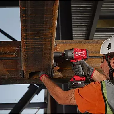 Milwaukee M18 FUEL™ ½″ ударен клуч со висок вртежен момент