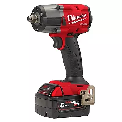 Milwaukee M18 FUEL™ ½″ ударен клуч со среден вртежен момент